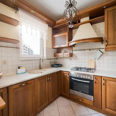 Apartment Aluzyjna Urban Escape